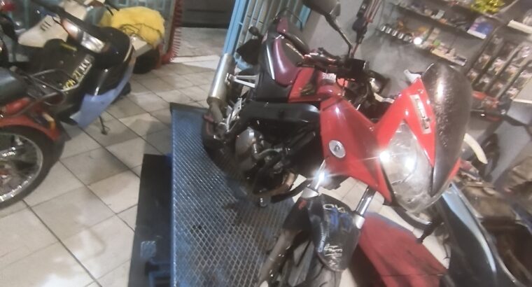 Εκλάπη cbr125r Μηχανή- Άνω Πετράλωνα